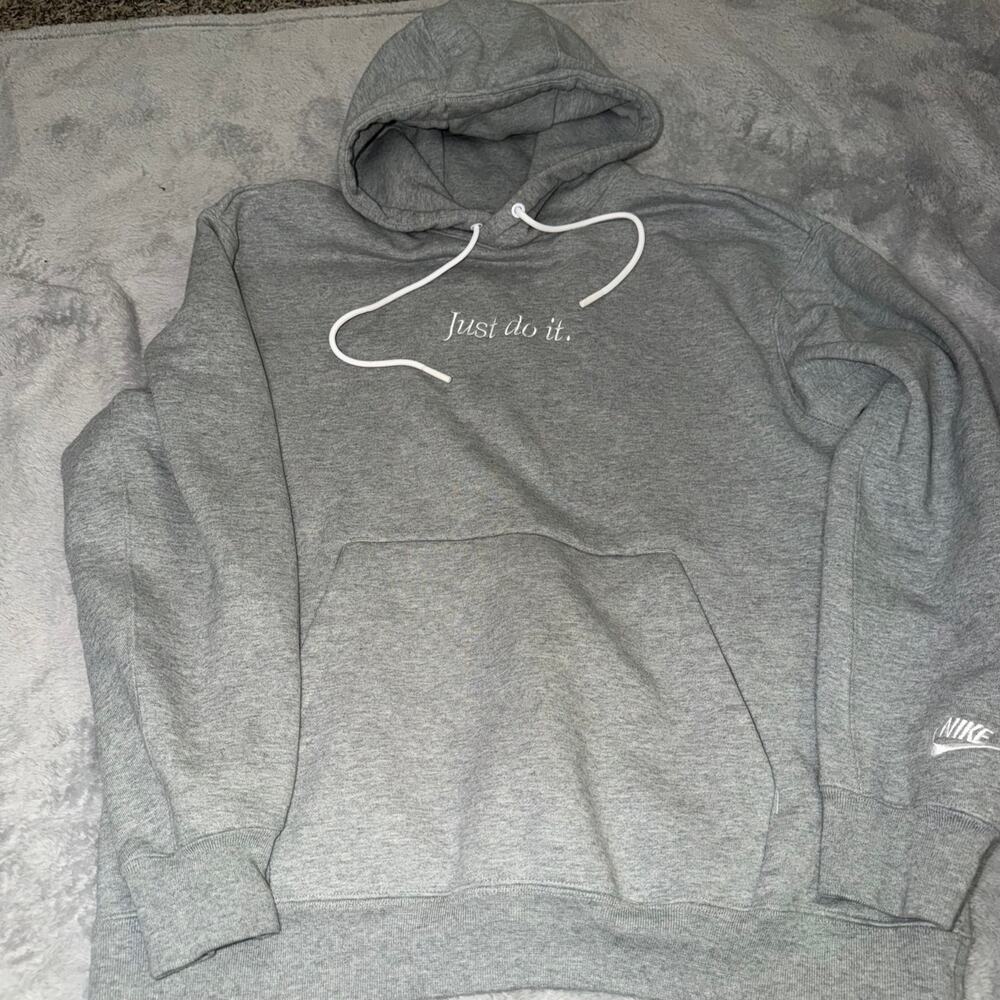 Nike Just Do It Gray Hoodie Men’s Medium Pullover Sweatshirt Kangaroo Pocket
